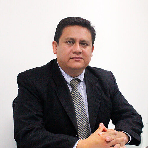 Dr. Heinner Hilario Guio Chunga