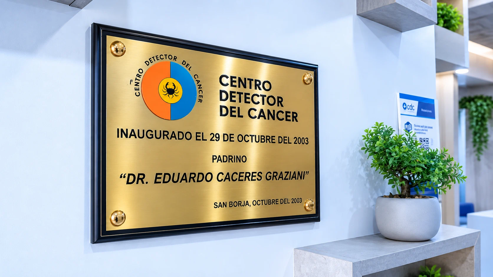 Placa institucional del Centro Detector del Cáncer